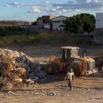 Prefeitura realiza mutirão de limpeza no Nova Vida 3 e instala iluminação de LED as margens da BR 427