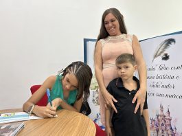 Escola Municipal conta com projeto onde alunos escrevem próprios livros de estória